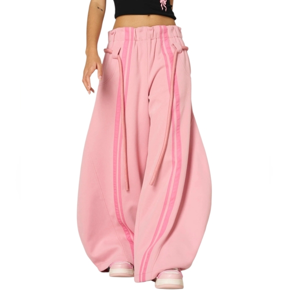 3186 NWT Aelfric Eden Stripe Super Baggy Barrel Sweatpants Sz Small Pink